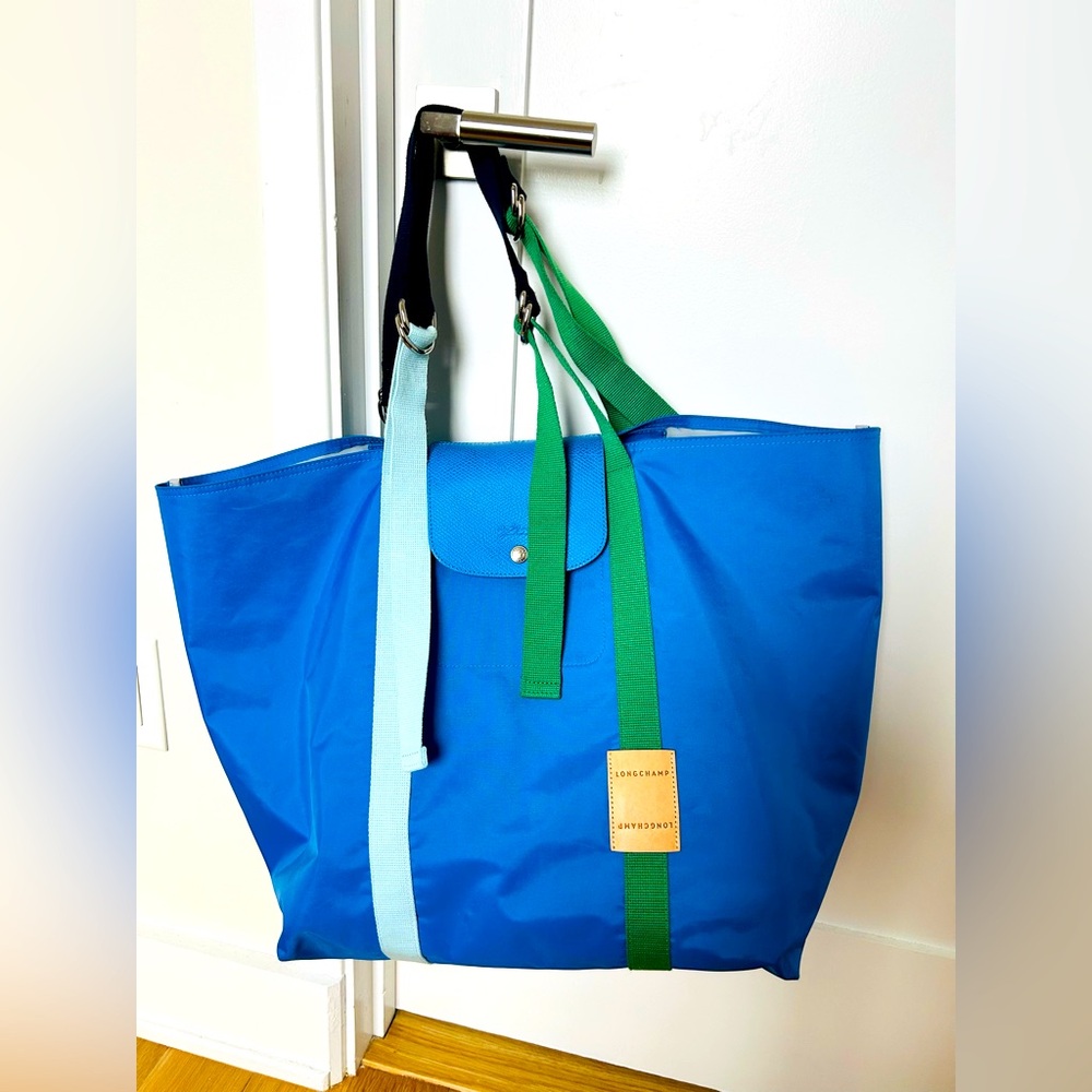 Longchamp bag with adjustable straps